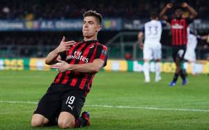 La firma di Piatek: chi è il bomber del Milan