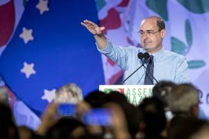 Pd, Zingaretti proclamato segretario: "Serve campo largo per battere la Lega"