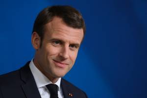 Macron riceve Xi Jinping Parigi. E prepara la mossa anti Italia