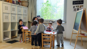 Inps, stop al bonus baby sitter per chi rinuncia al congedo parentale