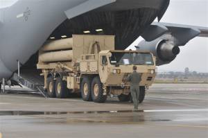 Gli Usa schierano una batteria antimissile Thaad in Europa