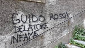 "Rossa delatore infame": anarchici contro l'operaio ucciso dalle Br