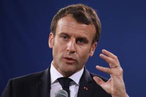 Schiaffo di Pechino a Macron: "No alle navi francesi in Cina"