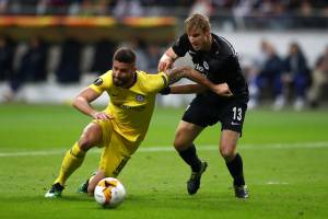 Europa League, il Chelsea pareggia 1-1 a Francoforte. L'Arsenal batte 3-1 il Valencia