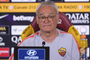 Bufera sulle parole di Ranieri: ''La Lazio si scansò nel 2010? Si fu così''