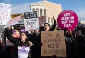 Alabama, l'aborto è fuori legge ​pure in casi di stupro o incesto