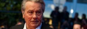 Alain Delon replica alle femministe: "La mia carriera non si discute"