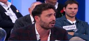 Uomini e Donne, Armando attacca Barbara: "Tutta l’Italia non ha ascoltato quanto sei cattiva"