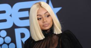 La modella Blac Chyna, criticata in Nigeria per la promozione di cosmetici per lo sbiancamento