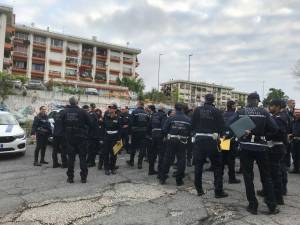 Case popolari, blitz della polizia a Bastogi