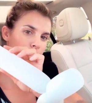 Elisabetta Canalis: "Ecco i palloncini che hanno dato a mia figlia"