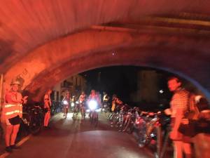 In bici al chiaro di luna fino a Morimondo tra Navigli e risotto