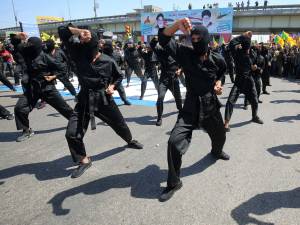 Ora Londra ha paura dell'Iran: si teme un'ondata di attacchi