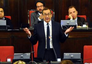 Cartellino giallo a Sala. Vuole vendere il Meazza e finisce in fuorigioco