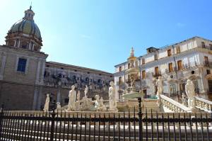 Palermo, M5s espelle i consiglieri dissidenti: fuori Argiroffi e Forello