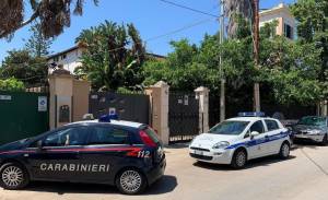 Lavora in nero percependo il reddito di cittadinanza, denunciati in due