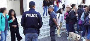 Scuole Sicure funziona: sequestrati circa 15 chili di droga