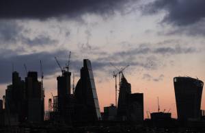 Ora Londra non è più inglese: l'hanno "presa" arabi e cinesi