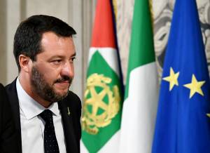 Salvini: "Vergognoso mercato delle vacche, ci riprenderemo l'Italia"