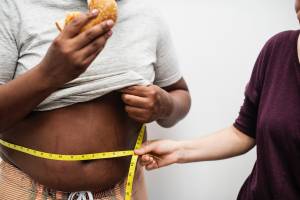 Egitto, conduttrice tv licenziata per avere "offeso le persone obese"