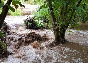 Maltempo, straripamenti in Campania