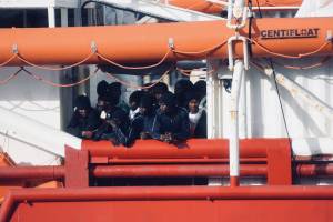 Nuova beffa per l'Italia: molti migranti della Ocean Viking resteranno nel nostro paese