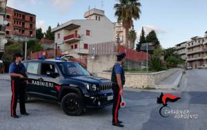 Agrigento, viene lasciata dal compagno e si vendica pubblicando foto e video intime di lui