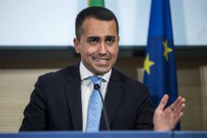 Di Maio: "Plastic tax? Statisti guardano a futuro, ​i politici alle elezioni"