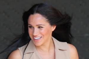 Meghan Markle raggiante in Africa: foto