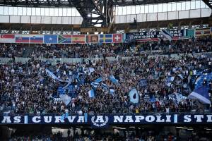 Raffiche di Daspo e sanzioni allo stadio San Paolo