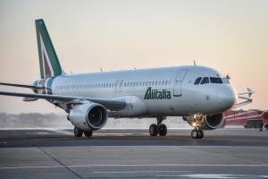 Coronavirus, Alitalia sospende i voli su Malpensa