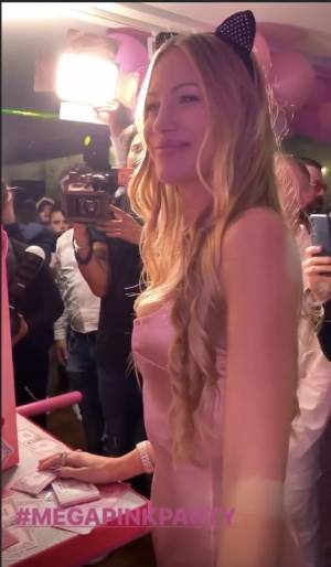 Taylor Mega, il "Pink Party" per i suoi 26 anni