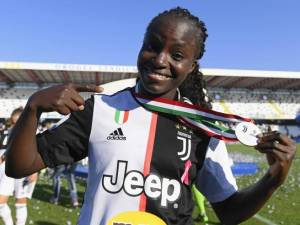 Juve femminile, l'addio di Aluko: ''A Torino trattata come Pablo Escobar''