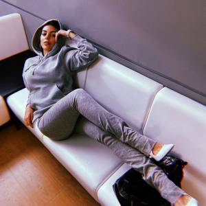 Georgina Rodriguez si prende la scena sui social