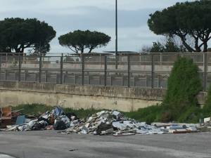 L’assedio delle discariche abusive in Campania