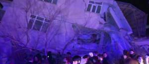 Forte scossa di terremoto in Turchia, almeno 14 vittime