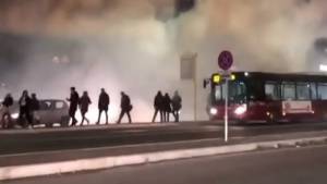 Estintori di emergenza sull’autobus: fumo invade via Tiburtina