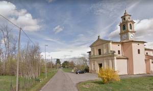 Parma, ladri svaligiano una casa poi tornano travestiti da poliziotti e truffano i proprietari