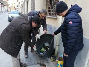 Il vice presidente della prima circoscrizione, Antonio Nicolao con il nucleo Decoro Urbano