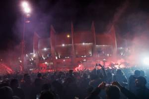 Follia Psg, festa grande squadra-tifosi nonostante il Coronavirus