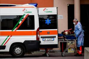 Bergamo allo stremo: pure le imprese funebri stanno per arrendersi