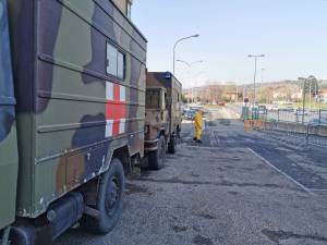 Gli alpini impiegati in Piemonte per il trasporto dei pazienti