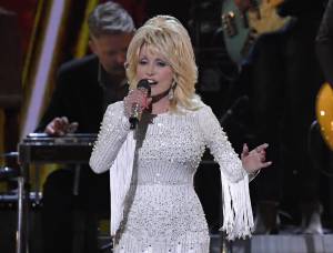 Per Dolly Parton il coronavirus è volontà di Dio