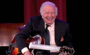 Coronavirus, è morto il chitarrista Bucky Pizzarelli