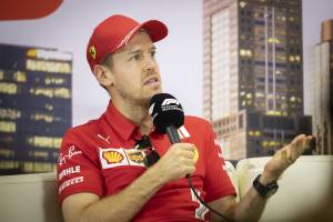 Vettel alla Rossa: "Non tolgo il disturbo"