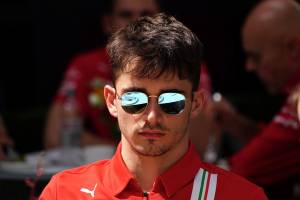 La Ferrari rinasce presa per mano da Leclerc
