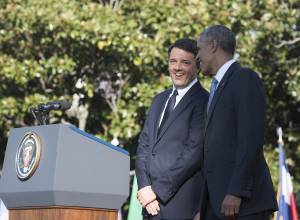 C'è una guerra nei servizi segreti (e c'entrano pure Renzi e Obama)