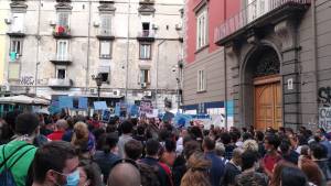 Arrestati tre attivisti, manifestano i centri sociali