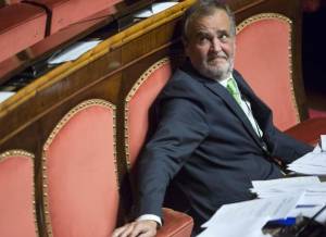 Conte perde già 4 voti al Senato. Calderoli: "Dove diavolo pensa di andare?"