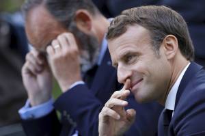 Macron vuol riscrivere la storia (e prendersi un pezzo di Africa)